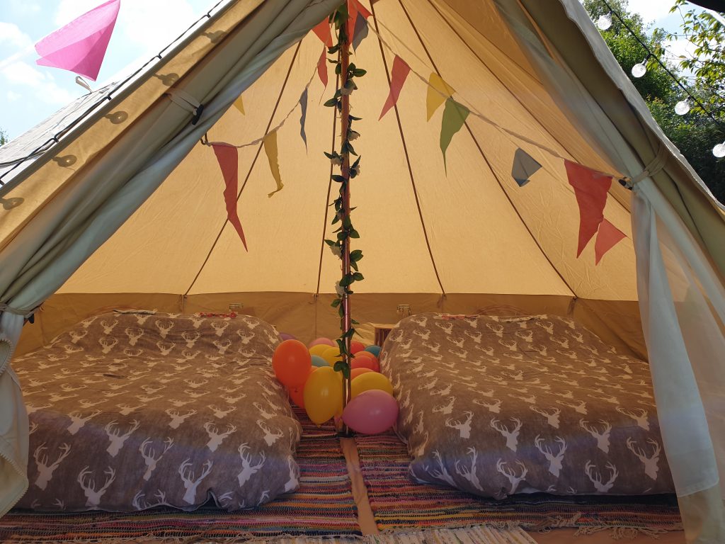 bell, tent, starbright, hideaways, ltd, broug, east, riding, yorkshire, north, south, west, hire, marquee, near, me, glamping, camping, festivals, special, occasion, alternative, wedding, rustic, outdoor, outdoors, parties, party, birthday, goole, humberside