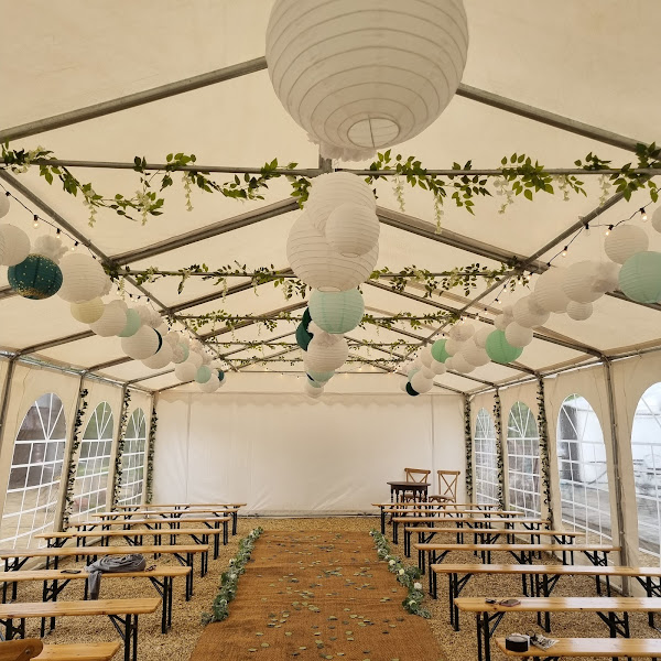 bell, tent, starbright, hideaways, ltd, broug, east, riding, yorkshire, north, south, west, hire, marquee, near, me, glamping, camping, festivals, special, occasion, alternative, wedding, rustic, outdoor, outdoors, parties, party, birthday, goole, humberside